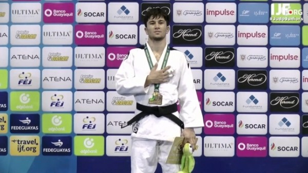 Нурали Эмомали стал чемпионом мира по дзюдо среди молодёжи