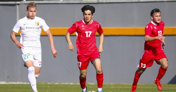 Молодежная сборная Таджикистана (U-20) провела спарринг с украинской «Ворсклой»