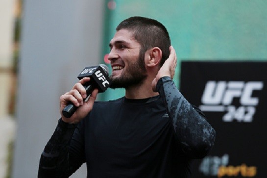 Нурмагомедова номинировали на премию за главный поступок года в MMA