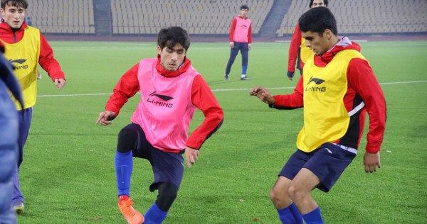 Молодежная сборная Таджикистана (U-19) завершила первый сбор в Душанбе двусторонним матчем