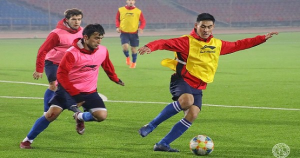 Молодежная сборная Таджикистана (U-19) по футболу продолжает тренировочный сбор в Душанбе