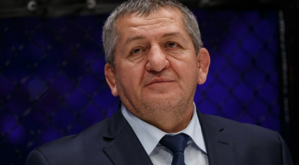 Отец Хабиба Нурмагомедова попал в больницу