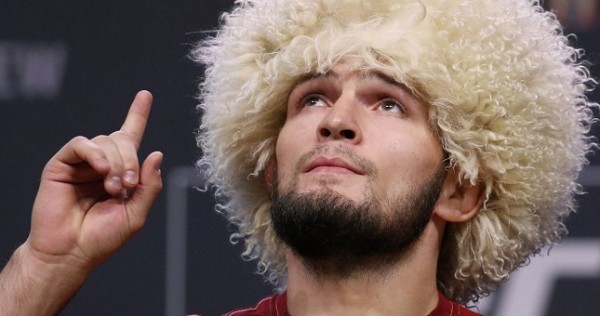Стало известно, кто заменит Нурмагомедова в бою с Фергюсоном