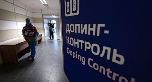 Таджикского самбиста Холова подозревают в употреблении допинга
