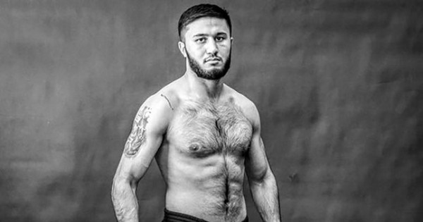 Непобедимый таджикский боксер Мехрубон Сангинов сразил мексиканца
