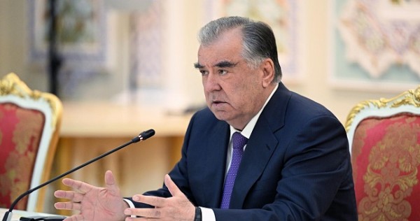 Рахмон поддержал развитие транспортного коридора "Север - Юг"
