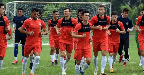Сборная Таджикистана провела первую тренировку в Ахмадабаде