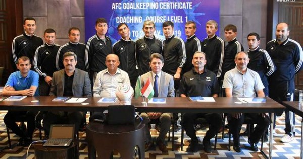 В Душанбе стартовали курсы АФК LEVEL-1 для тренеров по вратарям