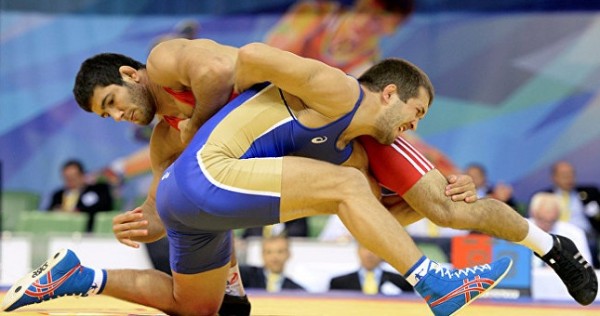 Таджикские борцы выступят на чемпионате Азии по вольной и греко-римской борьбе в Сиане