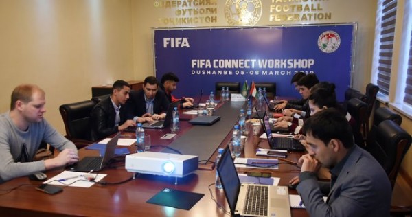 В Душанбе прошел семинар по программе FIFA Connect