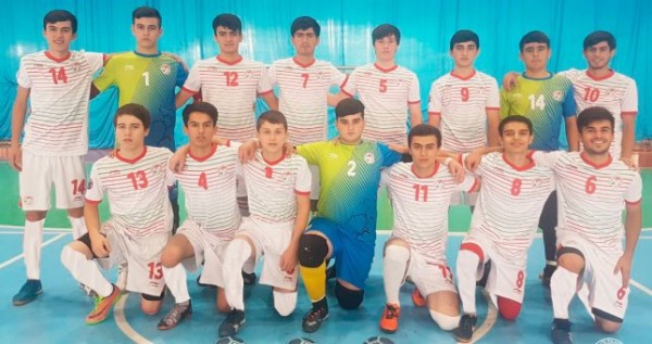 Молодежная сборная Таджикистана (U-20) по футзалу проводит сбор в Алматы