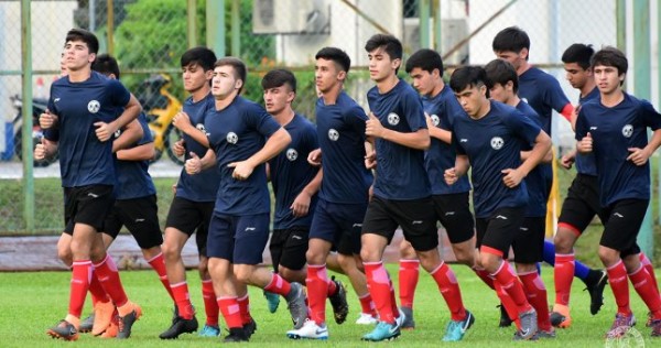 Юношеская сборная Таджикистана (U-16) провела первую тренировку в Малайзии
