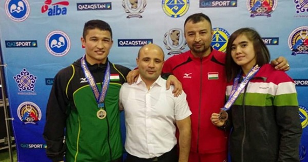Таджикская боксерша Зулкайнарова выиграла бронзу на турнире в Казахстане