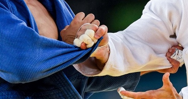 Таджикистанец Хушбахт Курбонмамадов в США непобедим