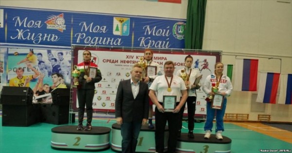 Шоира Зулкайнарова взяла "серебро" Кубка мира по боксу