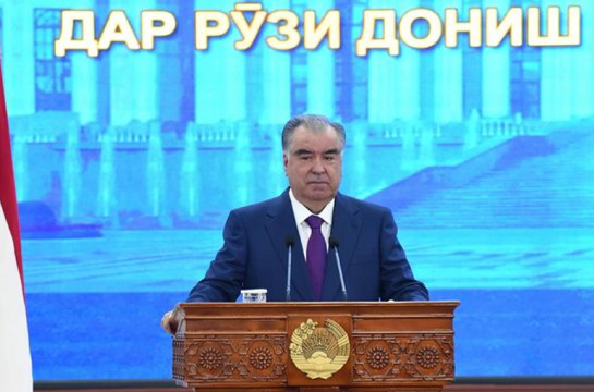 Президент Таджикистана поручил создать комиссию по рассмотрению связи науки с производством