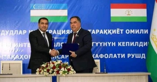 Между Согдийской и Ферганской областями подписан меморандум о сотрудничестве