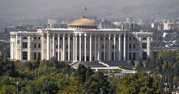 Таджикистан посетит спикер парламента Афганистана: программа визита