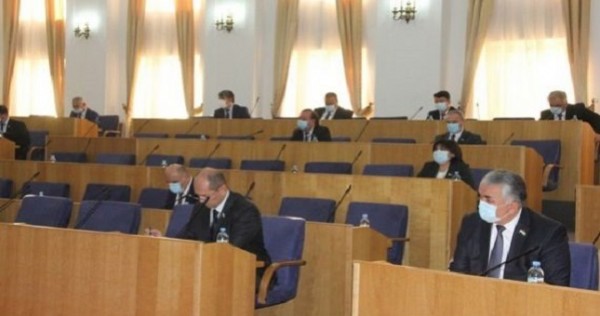 В Таджикистане внесут изменения и дополнения в Семейный кодекс