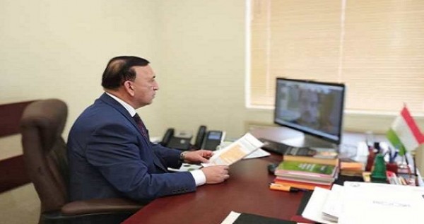 Генеральный консул Таджикистана в Екатеринбурге выступил на круглом столе по формированию традиций мирного диалога людей и государств