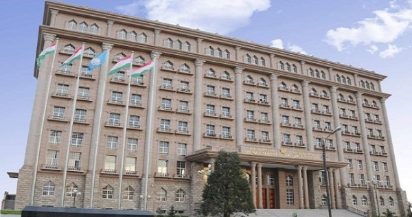 Глава израильской клиники опроверг информацию о лечении Рустама Эмомали
