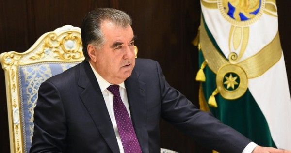 Эмомали Рахмон уволил замглавы МВД Таджикистана