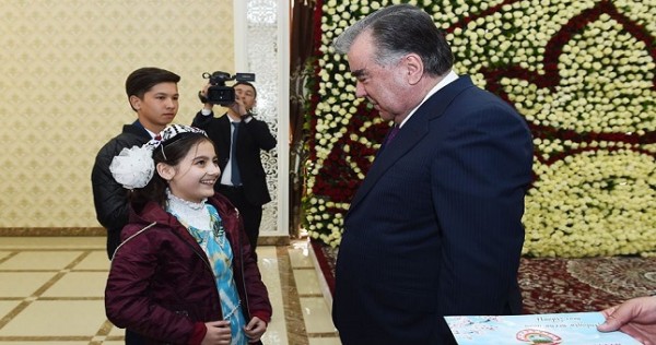 Лидер нации принял участие на детском празднике