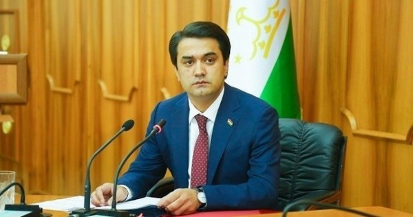 Рустам Эмомали выдвинут в сенаторы Таджикистана