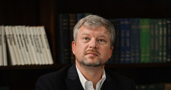 Обстрел вертолета и музыка на границе: Валдис Пельш о поездке в Таджикистан