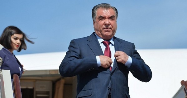 Рахмон подтвердил участие в праздновании 9 мая в Москве