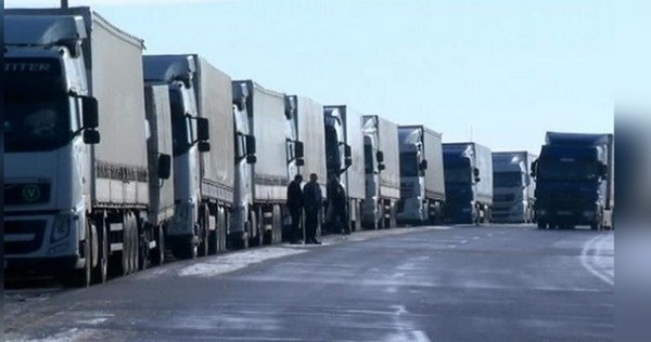 Туркменистан не снял запрет на транзит грузов Таджикистана через свою территорию