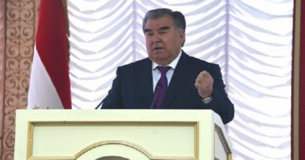 Президент Таджикистана потребовал повысить качество работы судов
