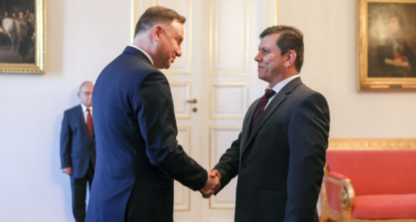 Посол Таджикистана встретился с президентом Польши