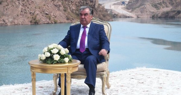 Рахмон назвал изменение климата глобальной проблемой современности