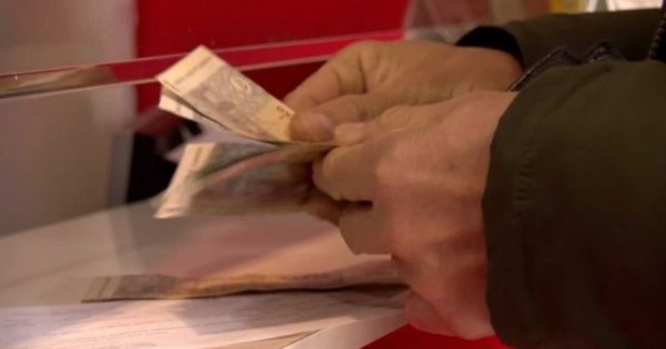 Санкции против России сказались на снижении курса рубля в Таджикистане