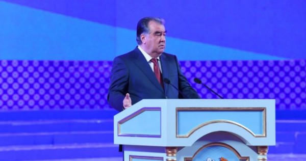 Эмомали Рахмон заявил, что наблюдается переброска террористов на север Афганистана