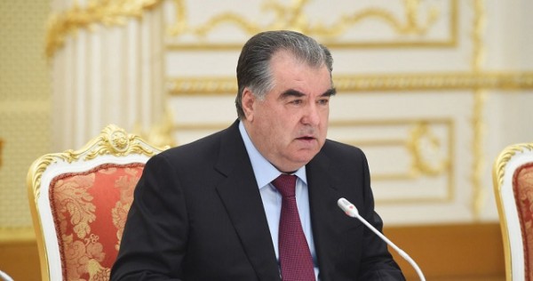 Эмомали Рахмон вернул старые цены на мобильный интернет