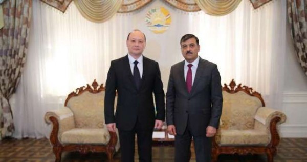 Новый посол Казахстана посетил МИД Таджикистана