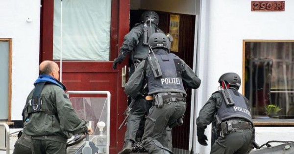 В Германии отпустили подозреваемых в терроризме таджикистанцев
