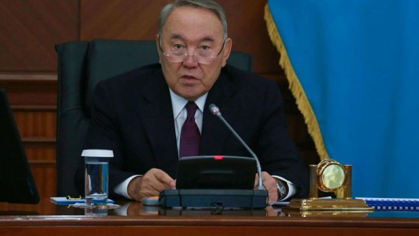 Н.Назарбаев кабмину: Вы просто трусы, а не правительство и министры