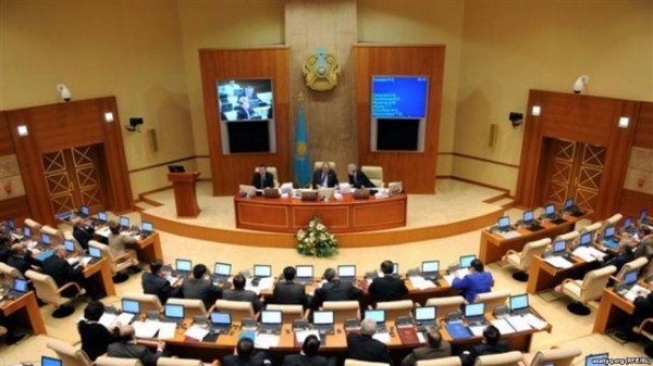 Казахстан одобрил соглашение с Таджикистаном о пребывании граждан