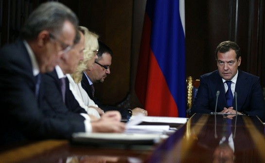 Медведев сравнил изменения при цифровизации с крушением Советского Союза