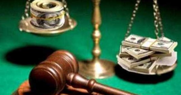 В Душанбе задержан адвокат по подозрению в крупном мошенничестве