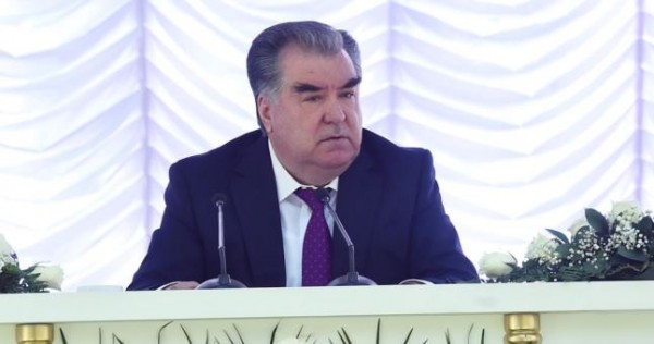Эмомали Рахмон потребовал установить закон и порядок в Хороге