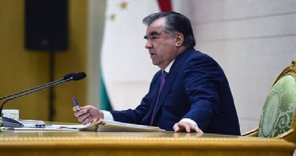 Э. Рахмон поздравил новоизбранного президента Пакистана