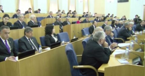 Госчиновники, скрывающие свои доходы и имущество, распрощаются с креслом