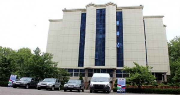 Россия предоставила 4 единицы автотранспорта таможенной службе Таджикистана