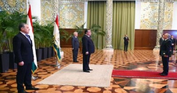 Эмомали Рахмон принял новых послов Азербайджана, Узбекистана, Словакии, Египта и Кубы