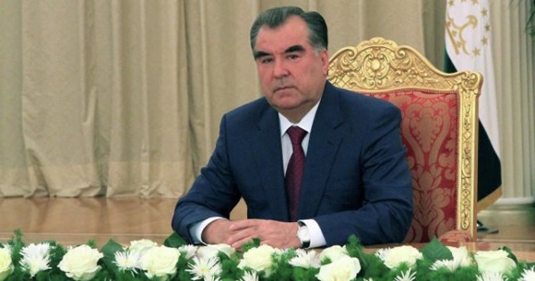 Эмомали Рахмон выразил соболезнования президенту Алжира