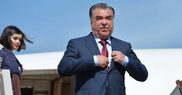 Эмомали Рахмон отбыл в Нью-Йорк
